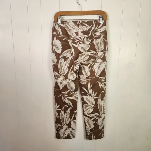 Joseph Ribkoff Palm Pull On Stretchy Capri Pants Brown Neutral Summer Size 8 - Picture 5 of 12